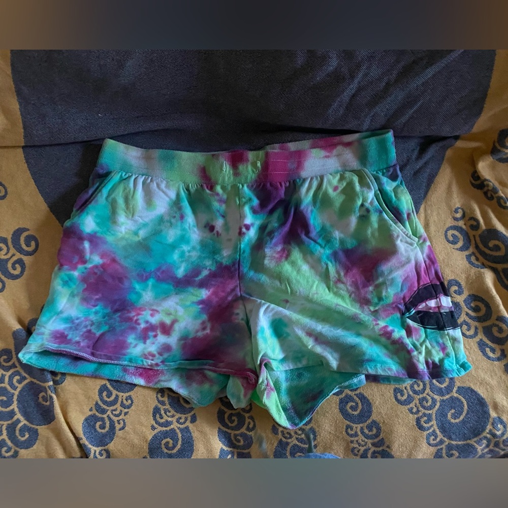 Torrid Love Sick Size 1 tie dye shorts Like new- worn once!